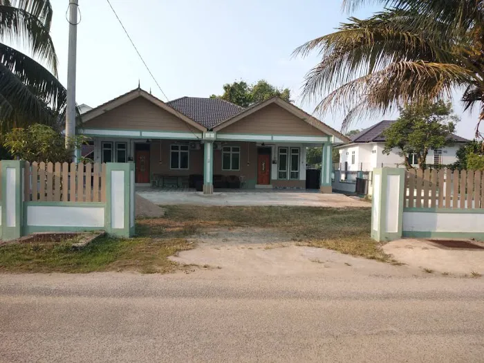 Zultie Tanah Merah Picture 2
