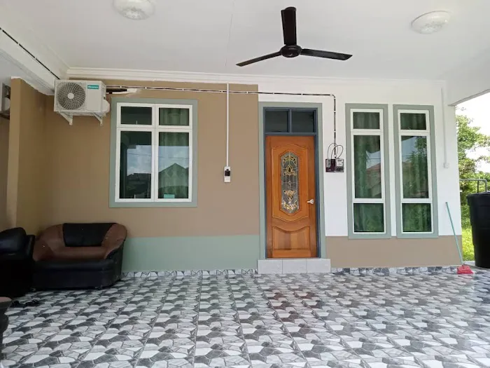 Zultie Tanah Merah Picture 1