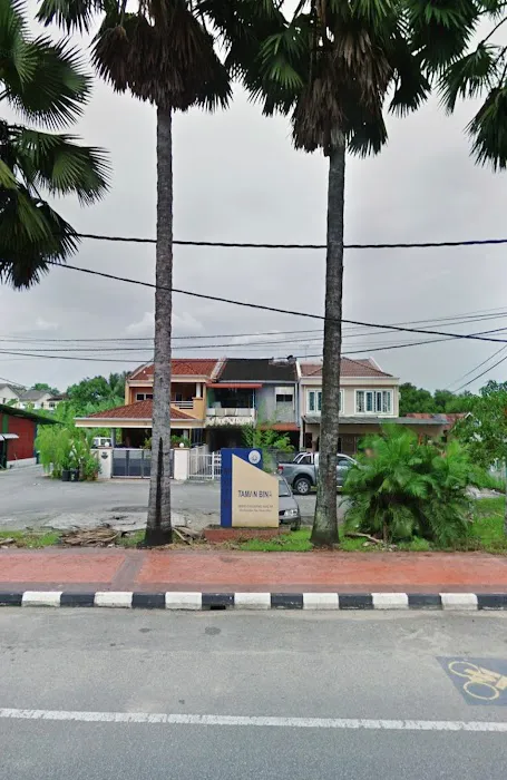 Taman Bina Picture 1