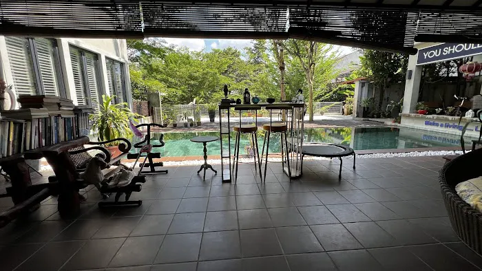 Sir Erwin DreamHouse Picture 3