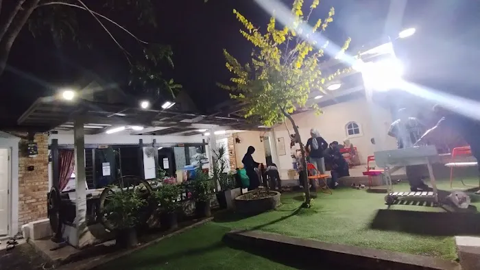 ADARA GARDEN HOMESTAY Picture 10