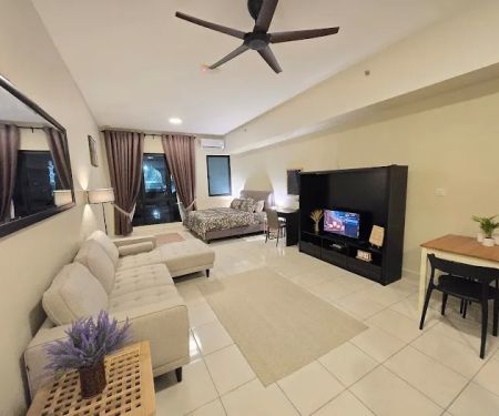 F&N Homestay