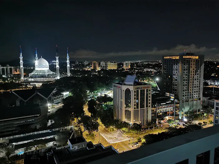 LAR Homestay @ Alinea Suites Picture 2