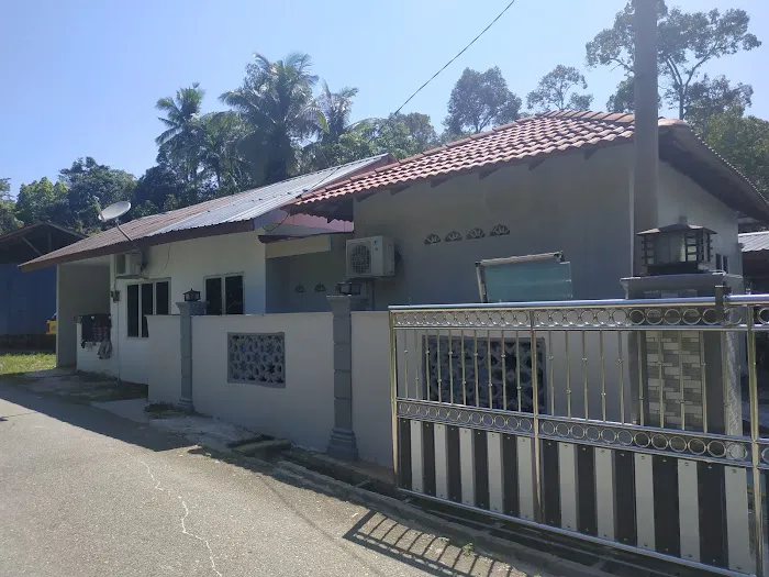 Fadhil's Homestay Picture 3