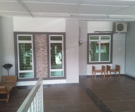 Homestay Taman Pertama