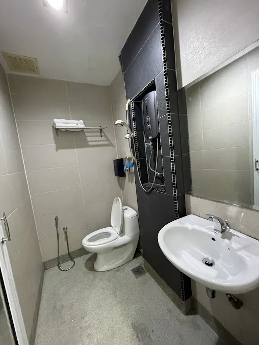 GM City Hotel Picture 10