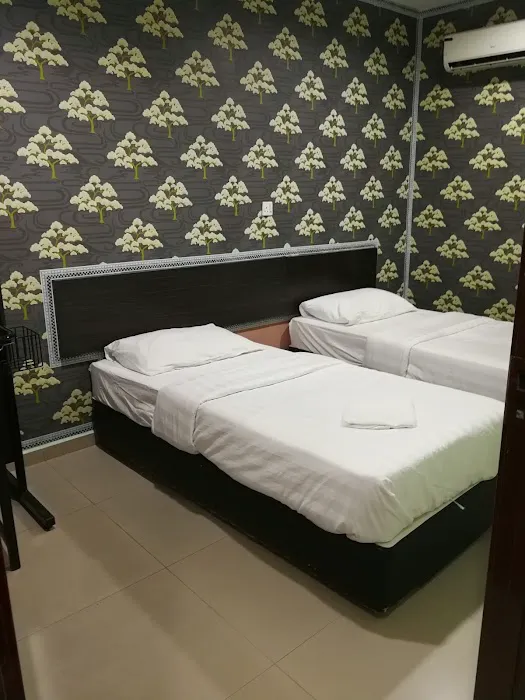 OYO 89407 Ezi Hotel Picture 4