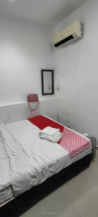 OYO 89407 Ezi Hotel Picture 10