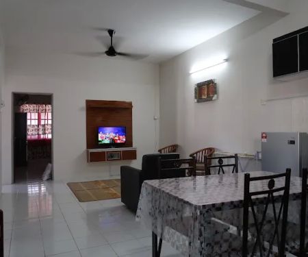 Roslan Homestay