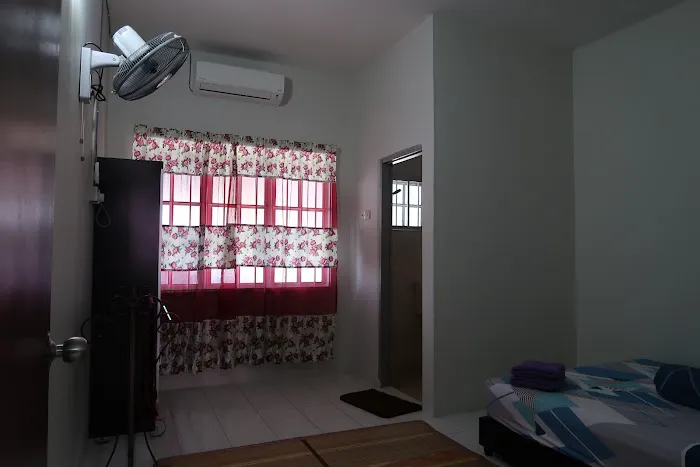 Roslan Homestay Picture 3