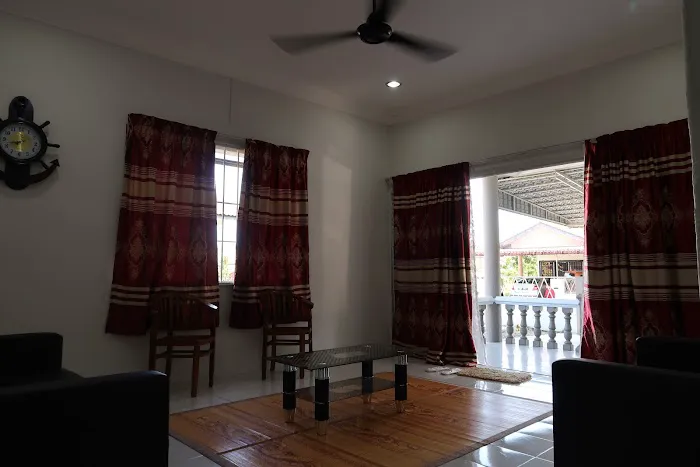 Roslan Homestay Picture 5