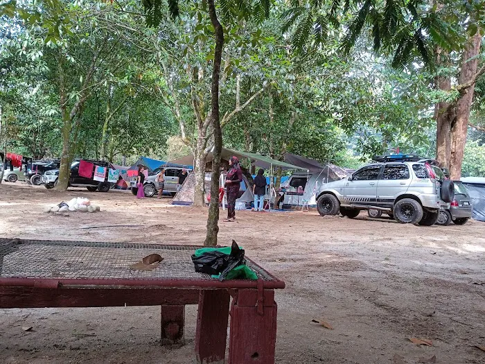 Fruit Farm Camp Picture 5