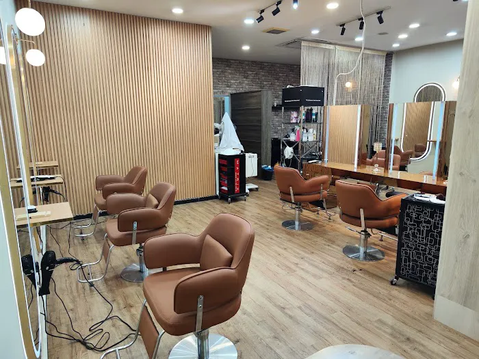 O2 Hair Studio Picture 5