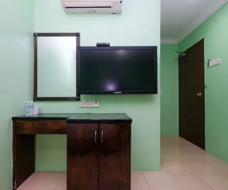 OYO 89759 Gold Jerantut Hotel
