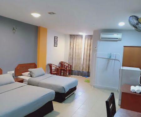 Iwinton Hotel