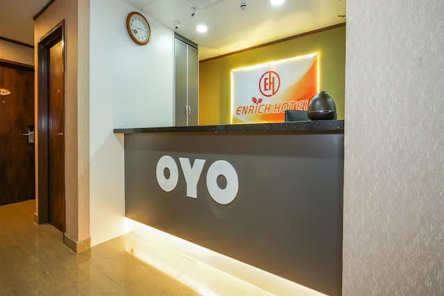 OYO 43958 Enrich Hotel Picture 3