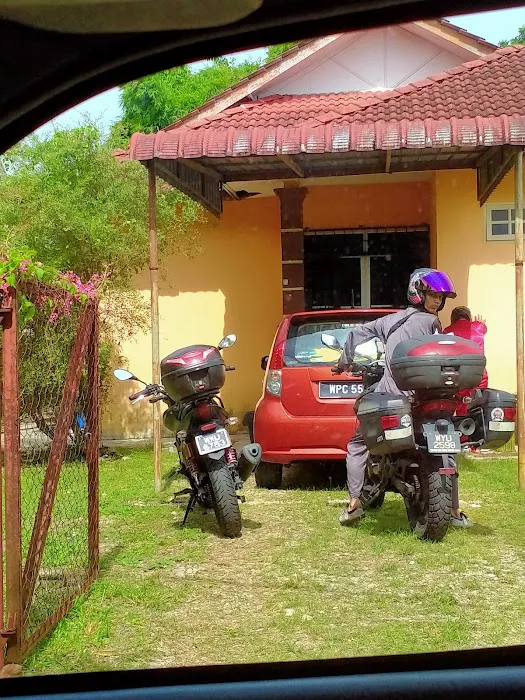 D'Puteri Homestay Picture 2