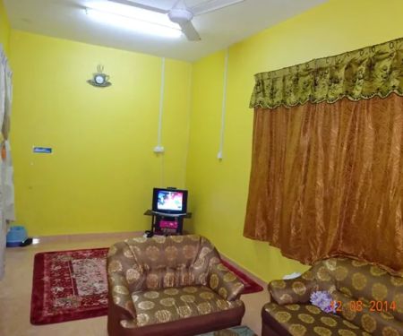 Aimuni Homestay Wakaf Che Yeh. RM150