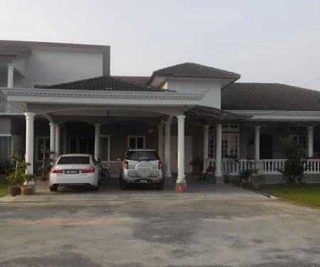 ReFa Homestay Kg Merbau Sempak