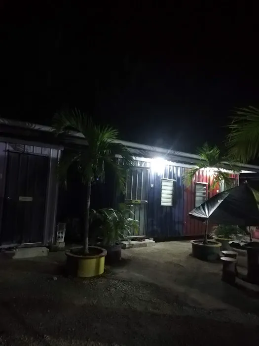 Shark Homestay & Resort Picture 4