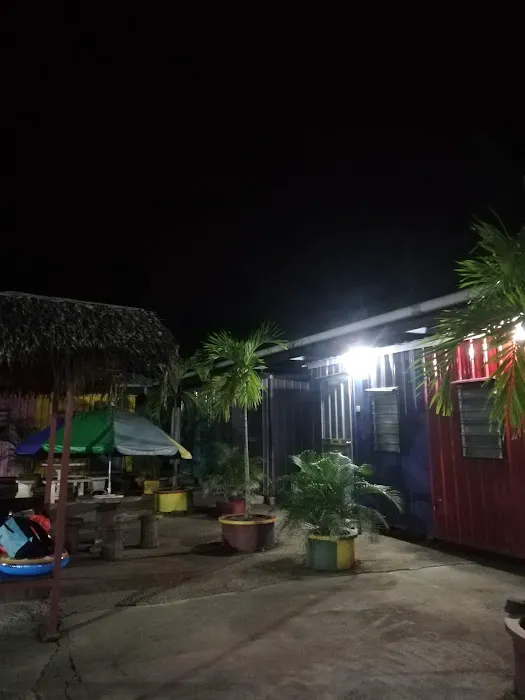 Shark Homestay & Resort Picture 6