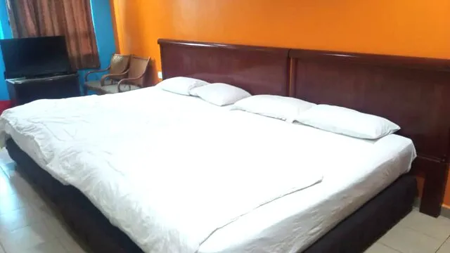 OYO 90486 New Station Hotel Picture 1