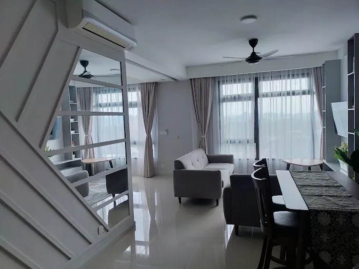 F&R Homestay Picture 10