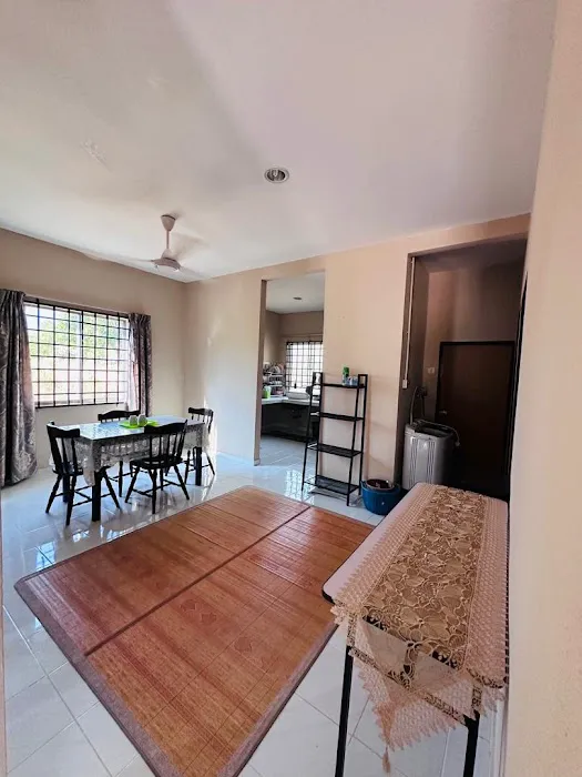 Kak Ja Homestay Manek Urai Baru Picture 3