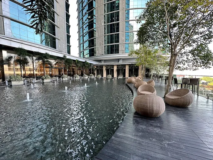 VE Hotel & Residence Picture 6