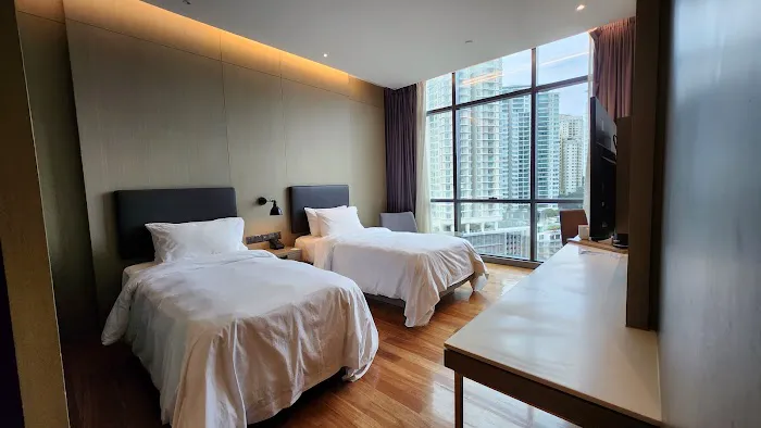 VE Hotel & Residence Picture 4