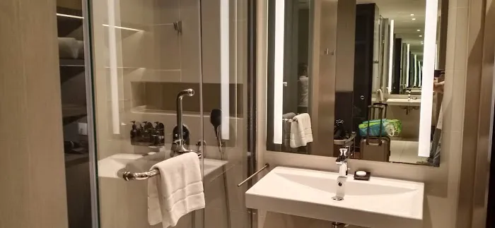 VE Hotel & Residence Picture 2