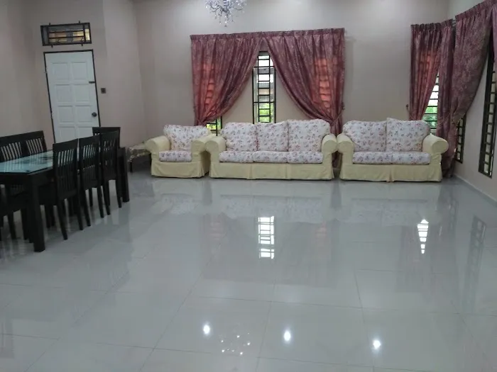 AL-GHAZALI HOMESTAY TEMENTI BERA Picture 3