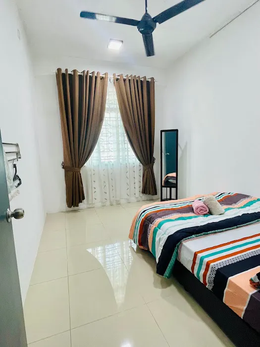 Aleesya Homestay Picture 6
