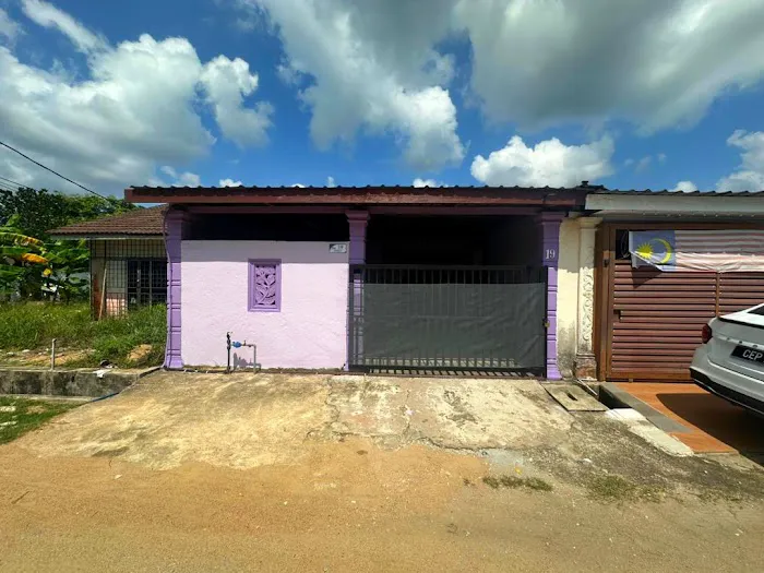 ANAQI’S HOMESTAY TAMAN IMPIANKU Picture 4