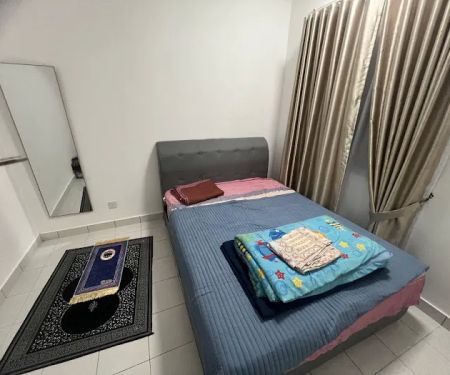 D’Bayu Homestay Ulu Yam conner lot. (Muslim only)