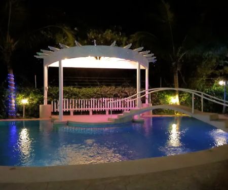 Secret Garden Event Party Pool