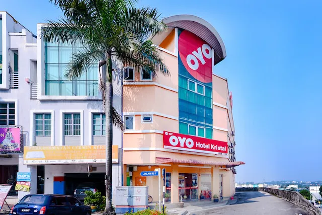 OYO 427 Hotel Kristal Picture 10