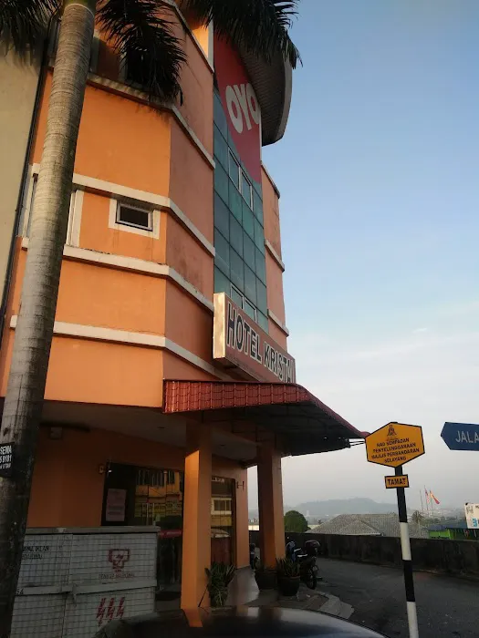OYO 427 Hotel Kristal Picture 9