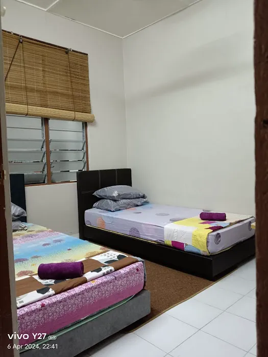 ALONG HOMESTAY BATU KIKIR Picture 10