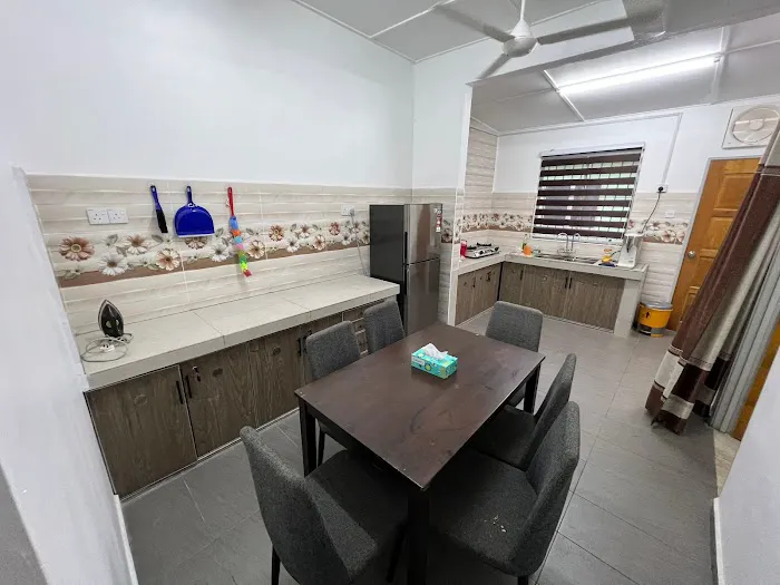 Homestay Kak Lang Taman Mawar Picture 9