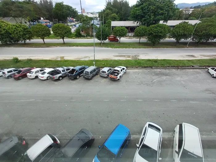 Swing and Pillows @ Jalan R 1/4 (Rawang) Picture 9