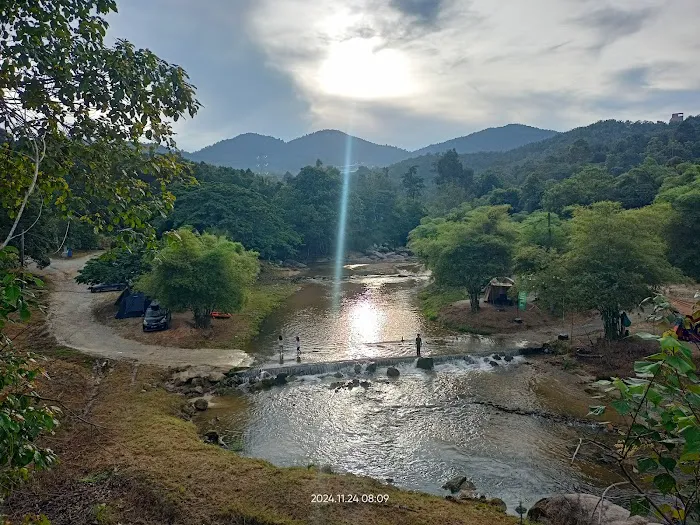 D' Kelulut Campsite Picture 3