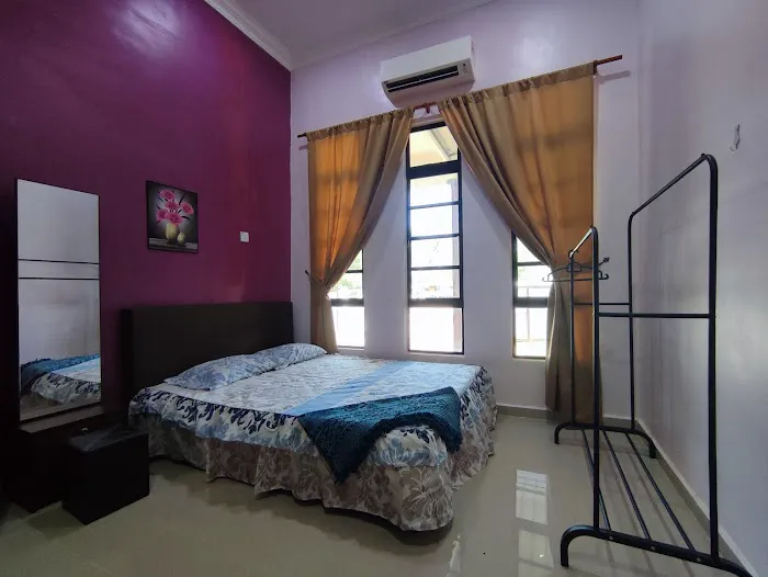 NikNa Homestay Batu Rakit Picture 4