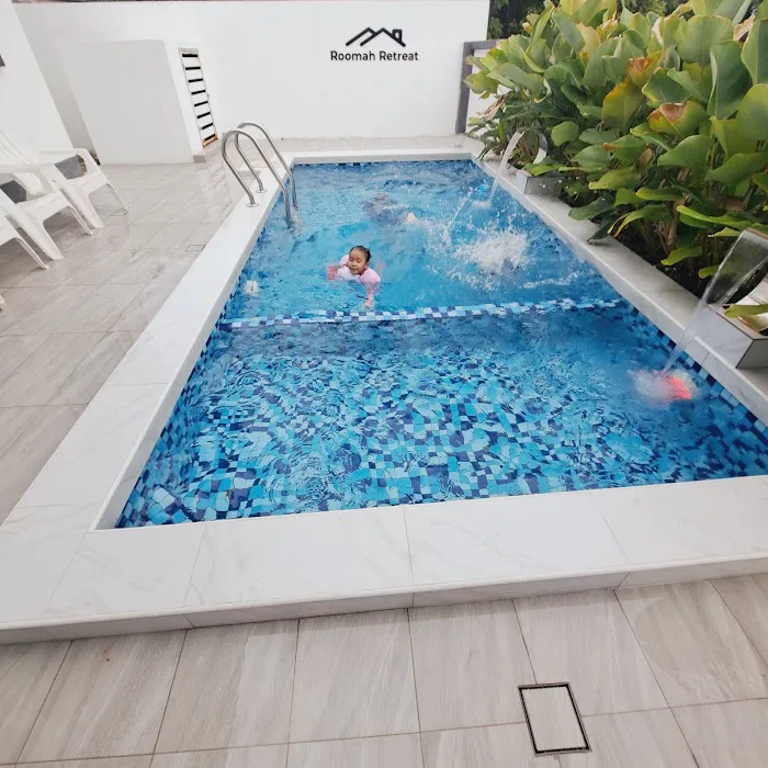 Roomah Retreat Private Pool Picture 3