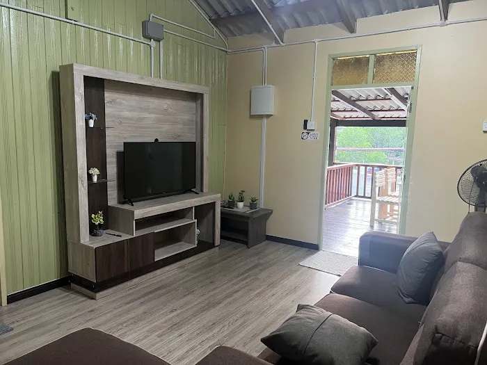 Ngabang Roomstay Picture 3