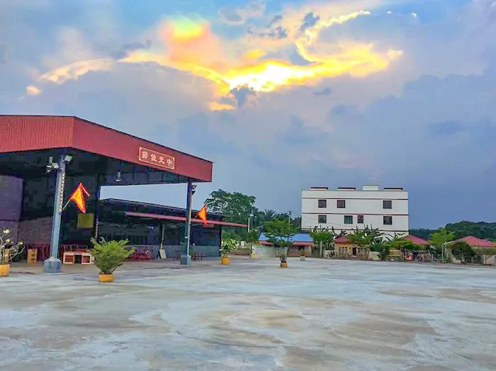 Dewan Pertubuhan Kebajikan Zhang Yuan Triang (tepi sungai triang) Picture 1