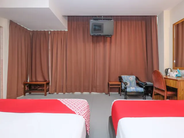 OYO 89877 Sun Triang Hotel Picture 5