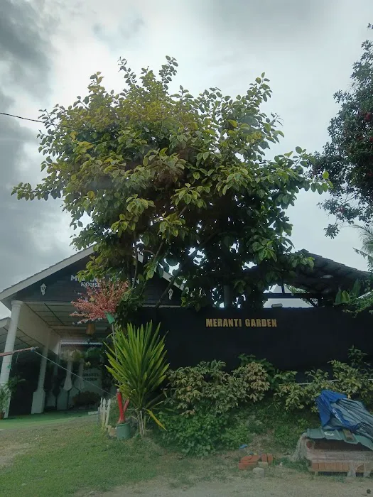 Meranti Garden Rest House & Pool Picture 4