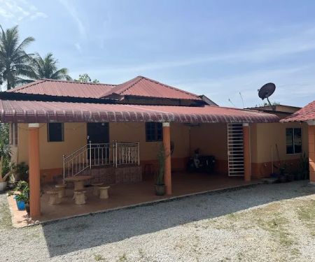 mail mok joh HOMESTAY