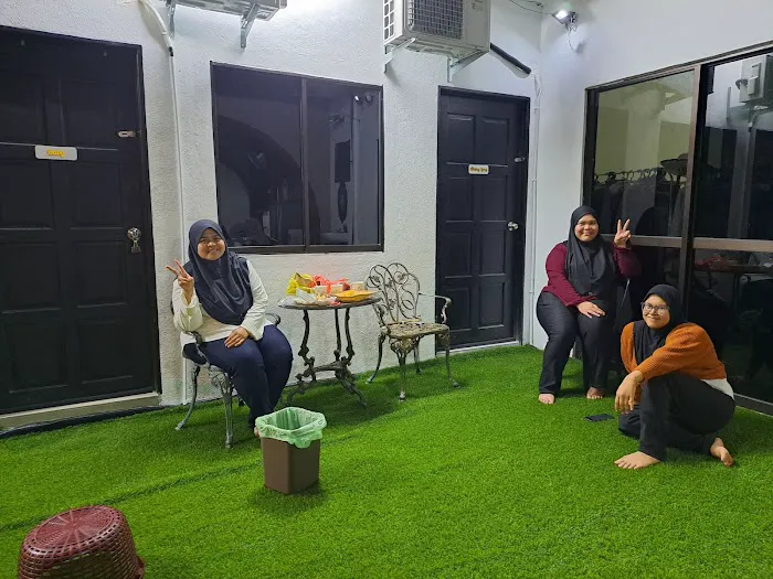 Qeeenn Suites - Roomstay KKB Picture 8